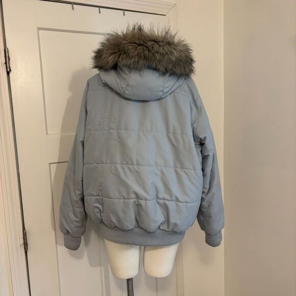 The North Face size Large Fur Trimmed Hood Light Ice Blue Cropped Puffer Coat - Picture 2 of 12